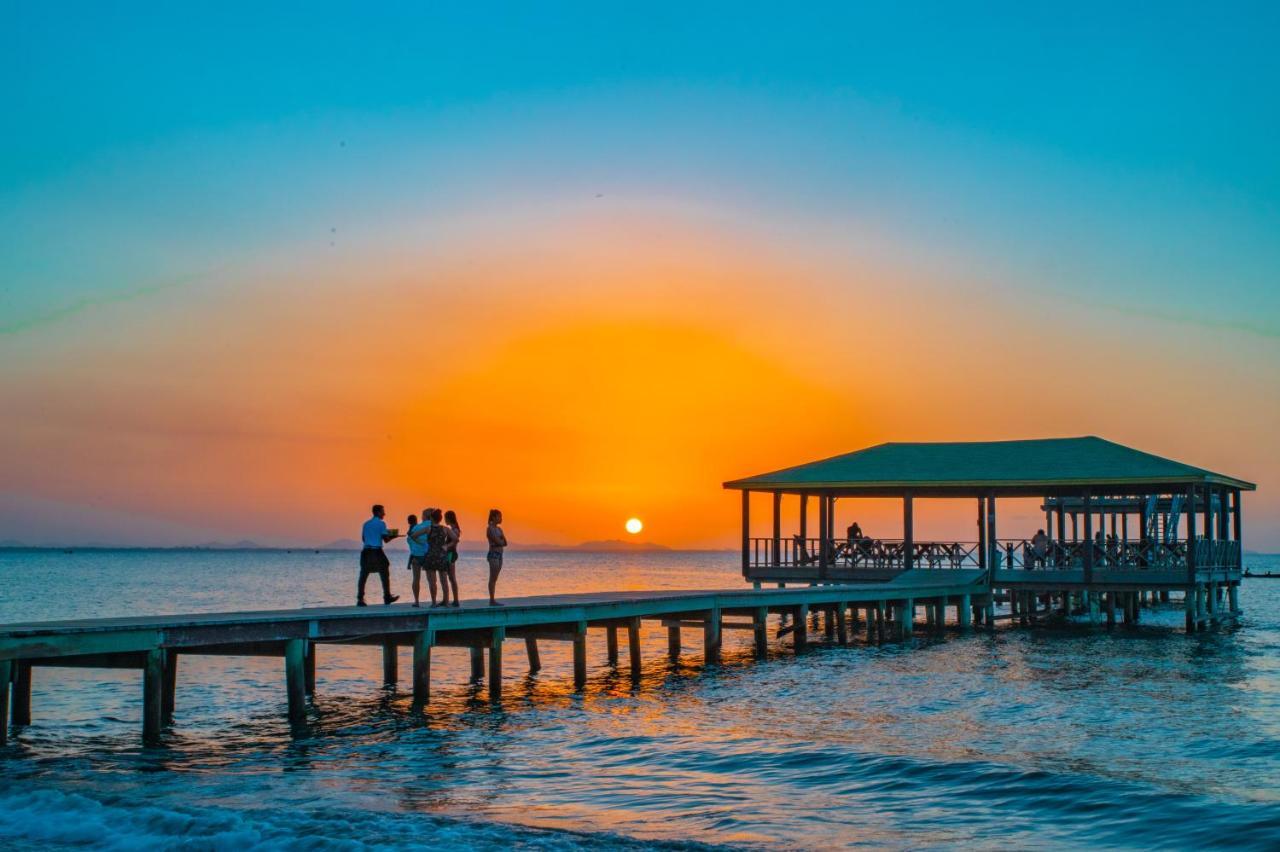 La Ensenada Beach Resort Тела Екстер'єр фото